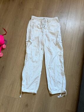 Wild fable size small White Cargo Pants